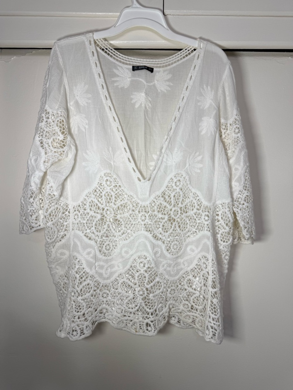 SHEIN White Crochet Lace V-Neck Women's Top